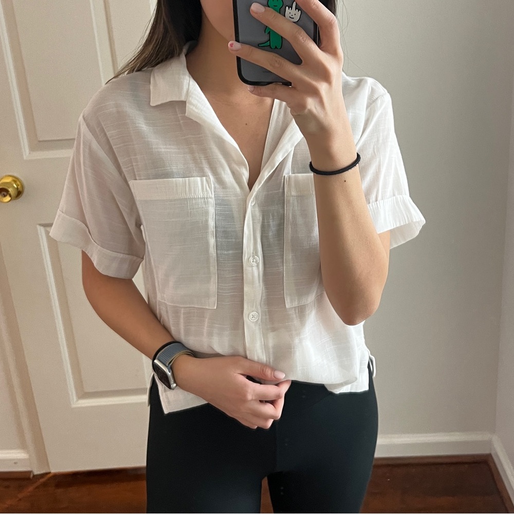 Banana Republic Factory Short Sleeve Button-up shirt